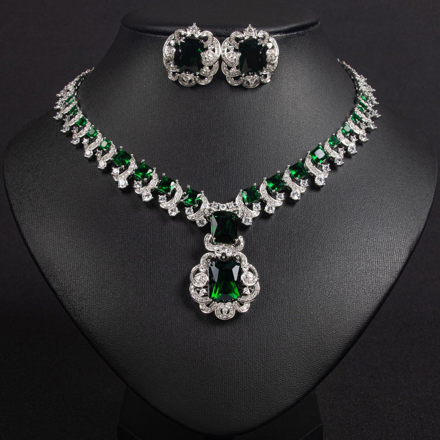Gorgeous Vintage Zircon Necklace Set JW012