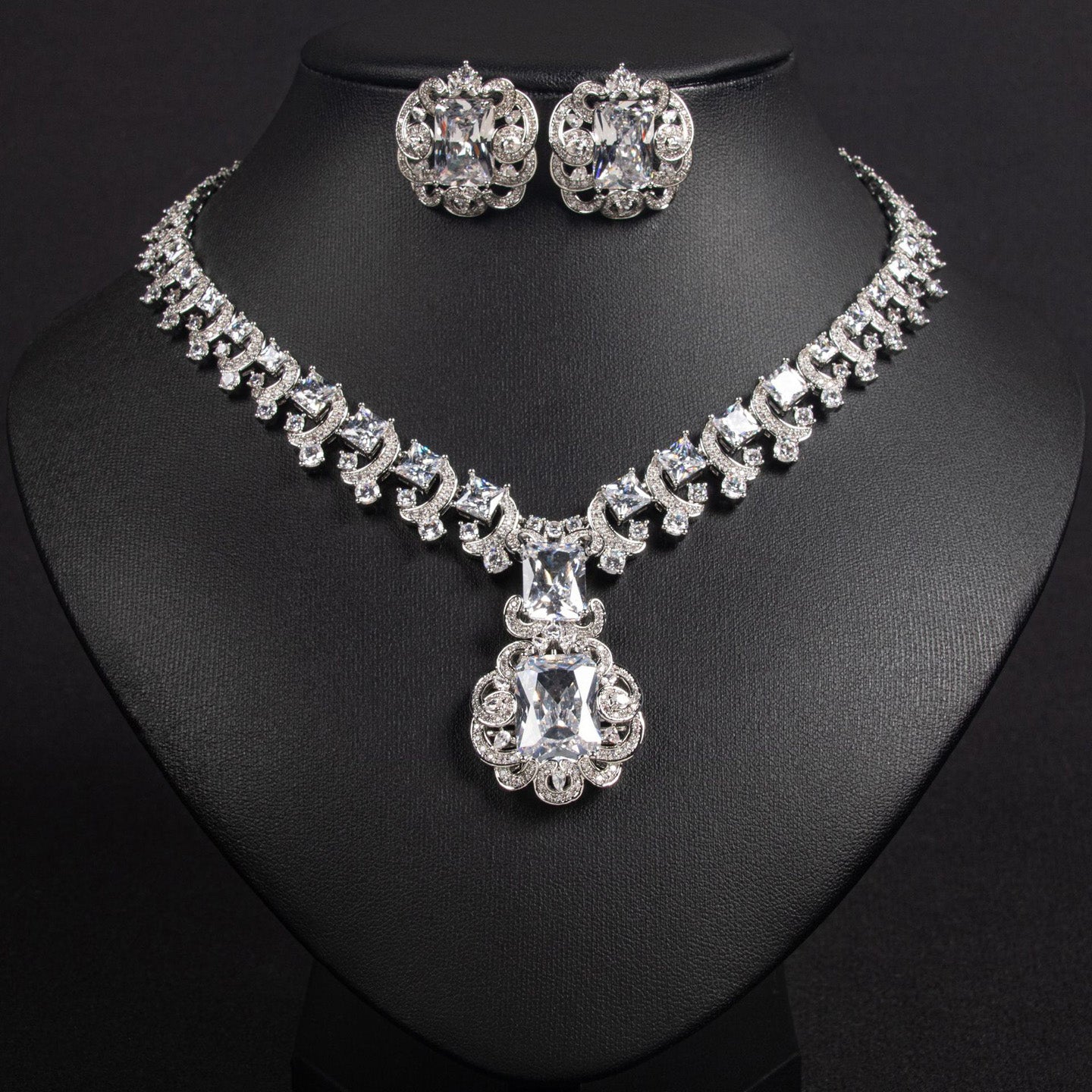 Gorgeous Vintage Zircon Necklace Set JW012