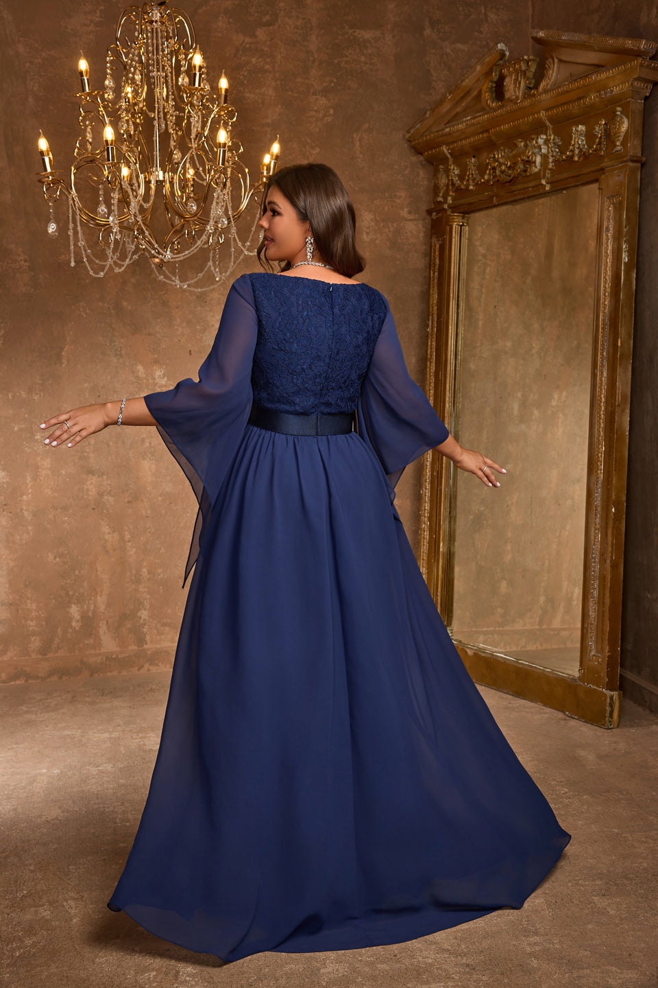 Plus Size Navy Blue Lace Plunging V-Neck Evening Dress SF611