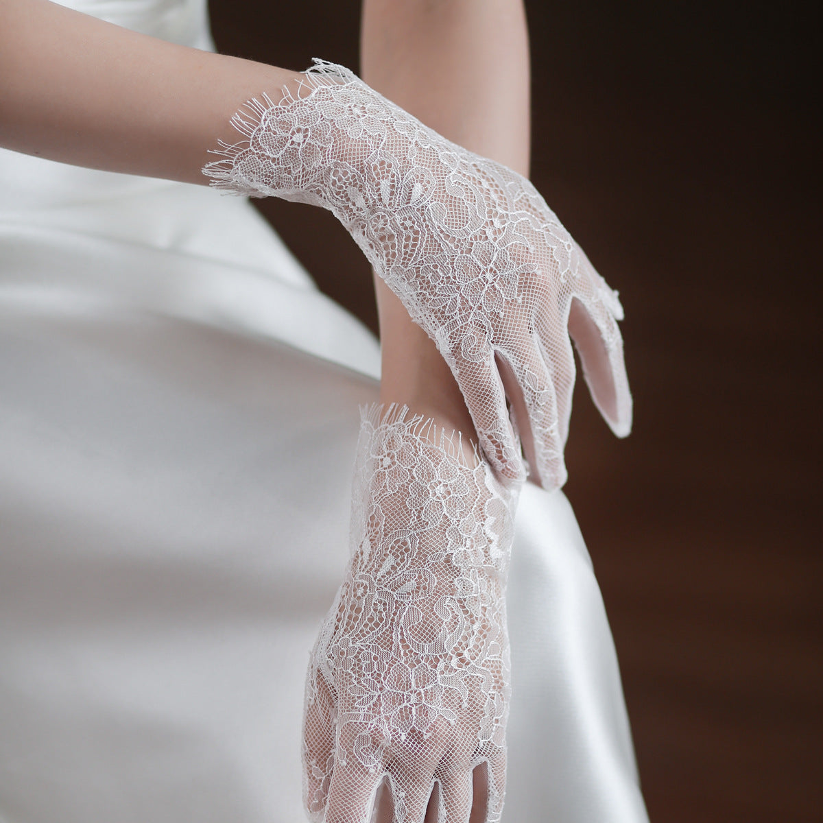 Vintage Floral Eyelash Lace Bride Gloves White Short Wrist Length Evening Tea Party Accessories GL009 SHEER FAIRY