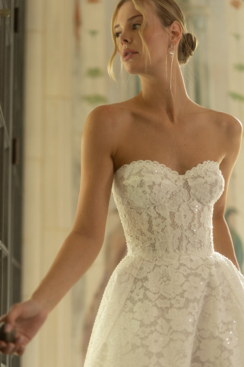 Luxury Vintage Lace Long Sleeve High Neck Wedding Dress SW073 Sheer Fairy