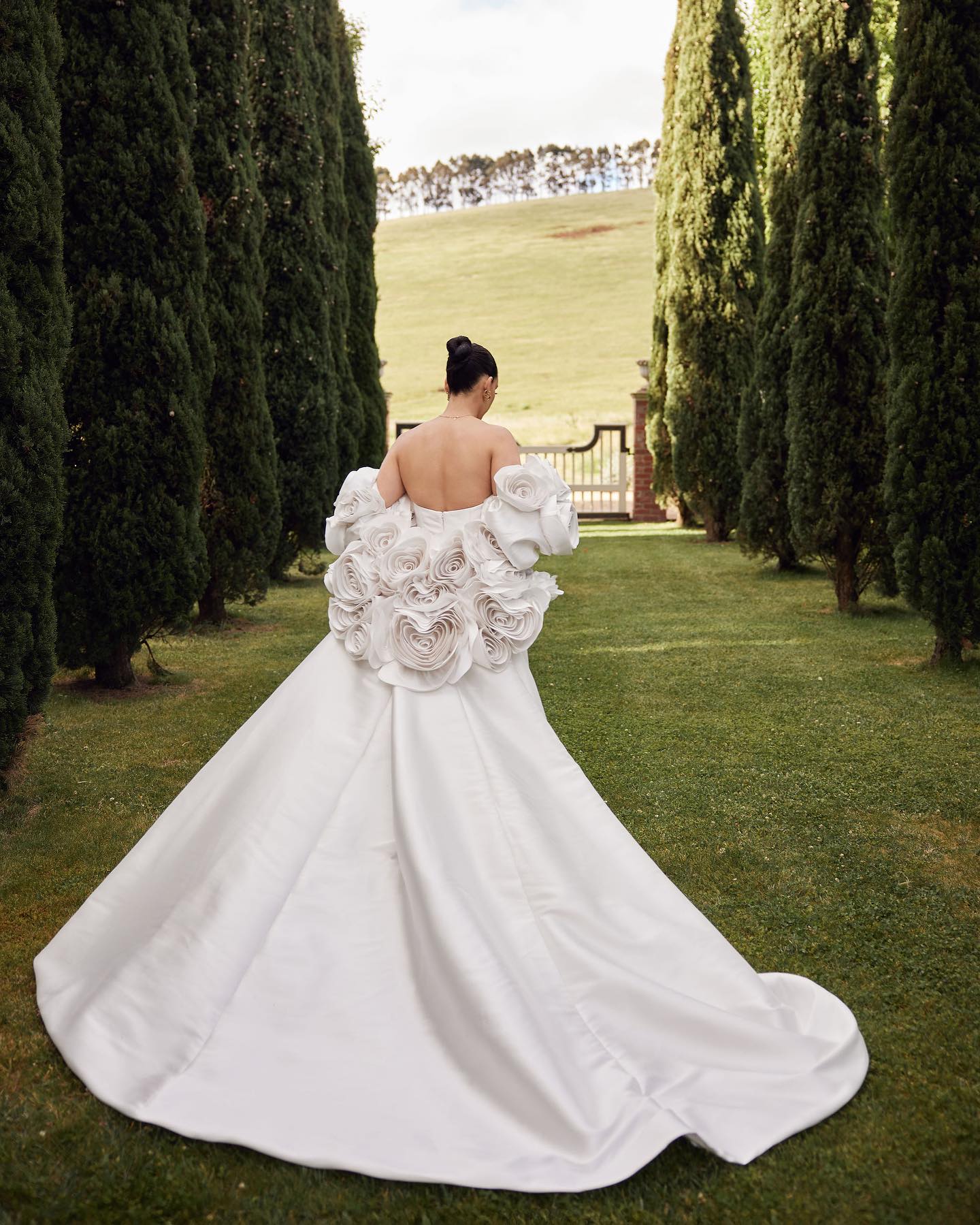 Ivory  Satin Mermaid Wedding Dress 3D Giant Rose Floral With Veil  SW661 Sheer Fairy