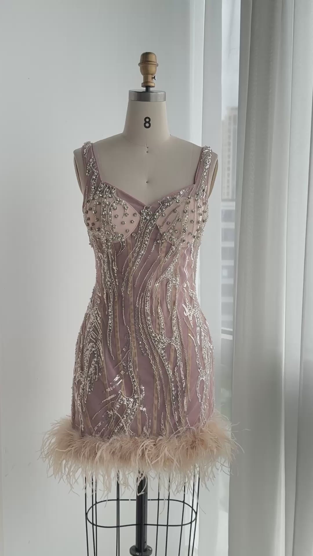 Carica video: Pink Sequin Feather Bodycon Mini Dress ST115