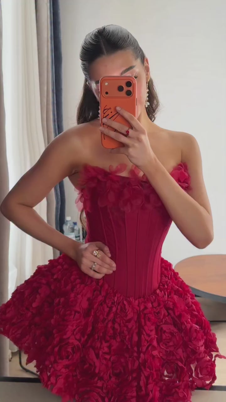 Load video: Red Strapless Corset 3D Flower Mini Short Homecoming Dress RM201