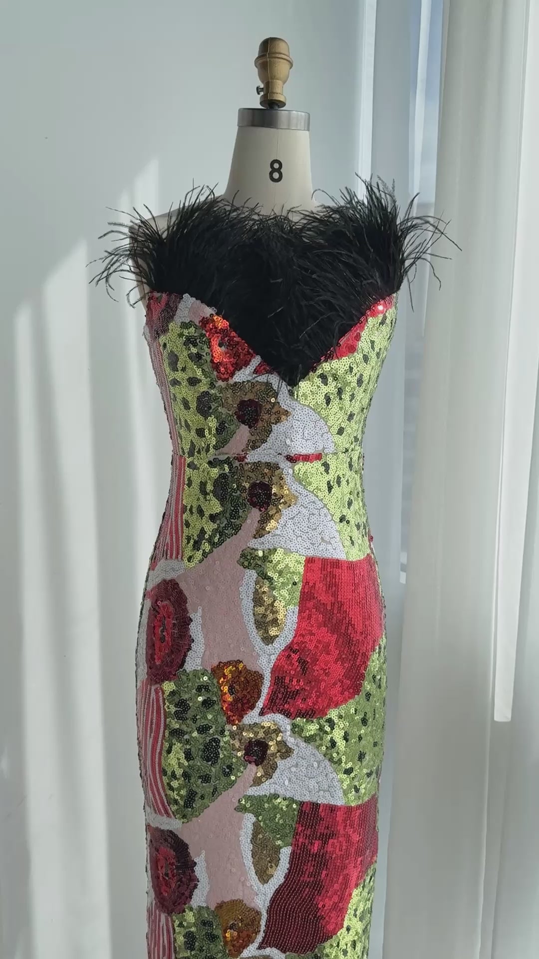 Carica video: Multicolored Feather Sequin Strapless Gown ST113