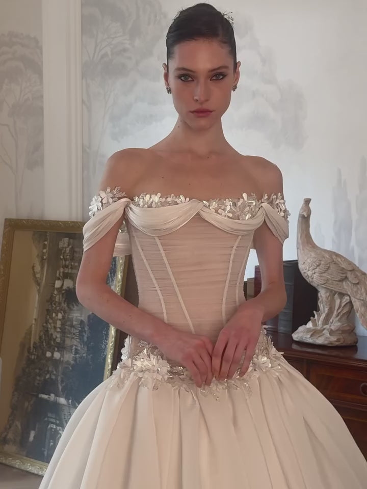 Video laden: Off-the-Shoulder Corset Ball Gown Wedding Dress with Floral SW229