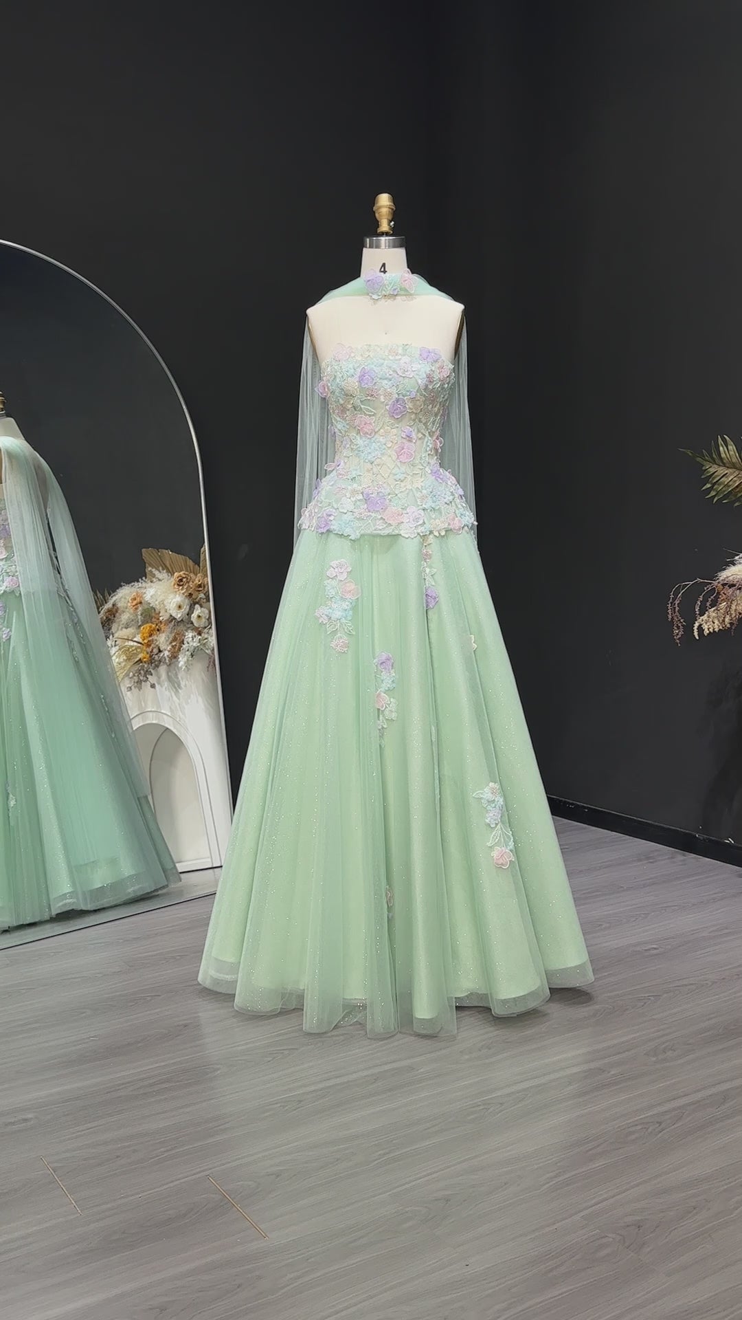 Video laden: Sage Green Strapless Floral Lace Ball Gown with Wrap SS755