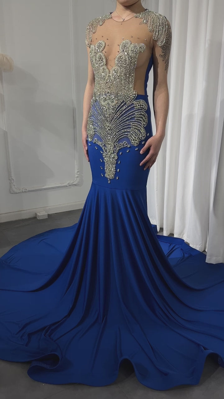 Load video: Luxury Crystal Mermaid Prom Dresses 2025 for Black Girls Graduation Party