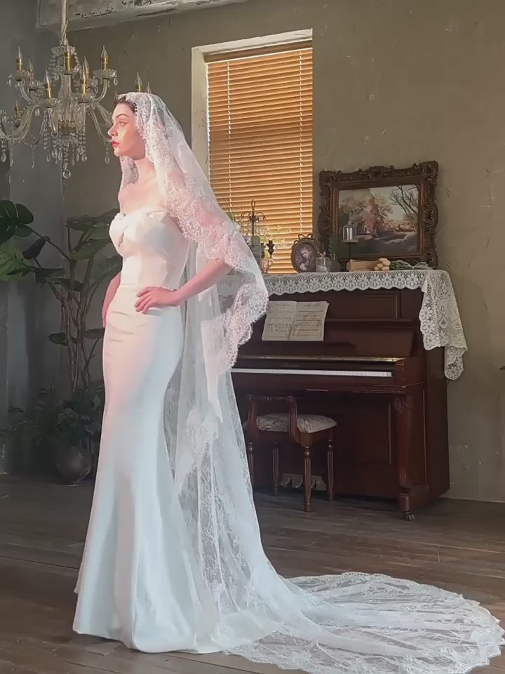 Load video: Vintage Floral Lace Mantilla Bridal Veil Long Cathedral Length 90.55 Inches Lace Trim Wedding Veil for Bride BV001