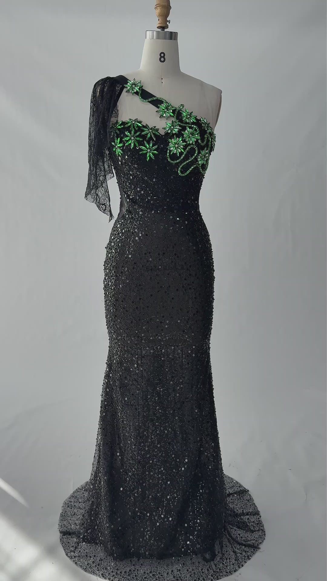 Carica video: Black One Shoulder Sequin Evening Gown with Green Floral Detail ST048