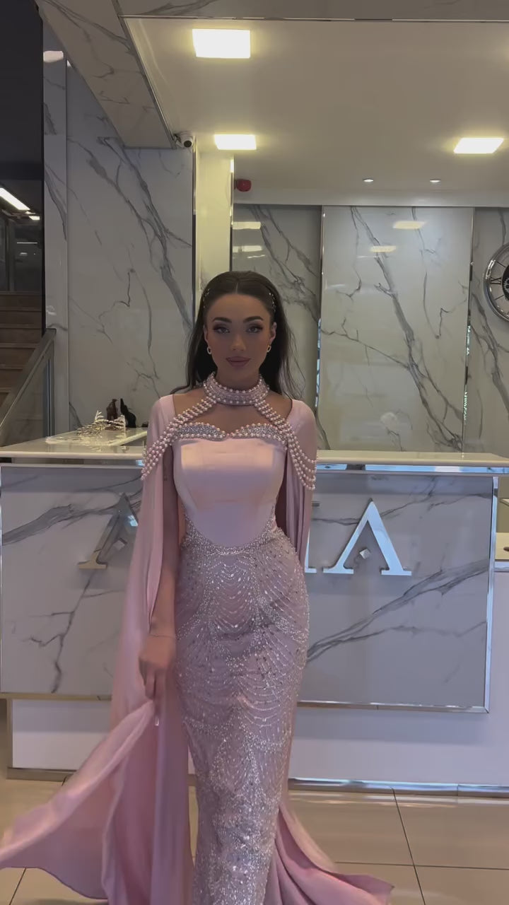 Carregar vídeo: Luxury Blush Pink Beaded Mermaid Long Evening Dress with Cape SS662