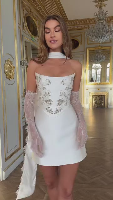 Charger la vidéo : Luxury Beaded Satin Short Wedding Dress with Scarf and Gloves SW114