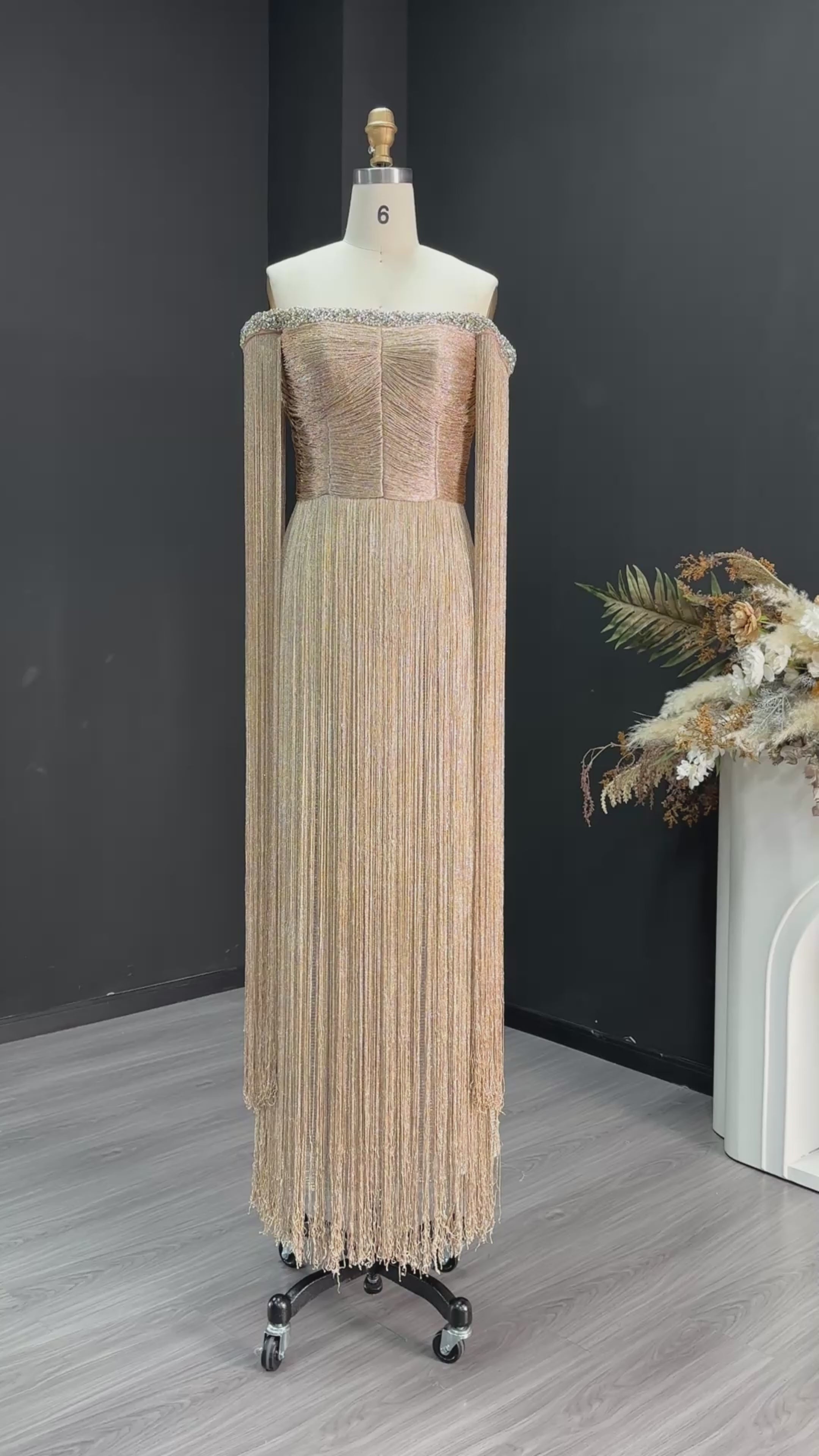 Charger la vidéo : Long Gold Off-the-Shoulder Fringe Evening Dress SS232
