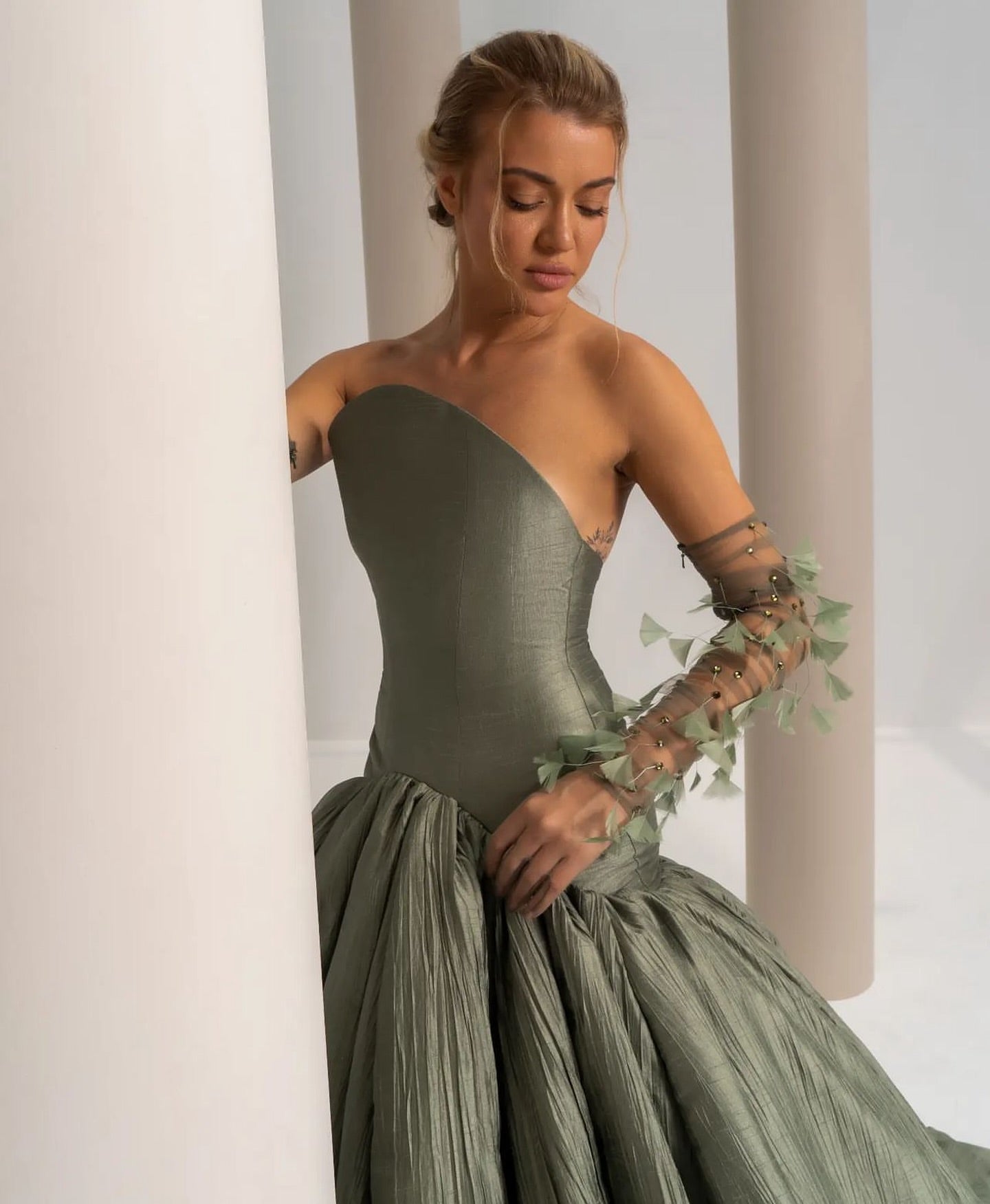Luxury Green Strapless Off-Shoulder Evening Dress SF211